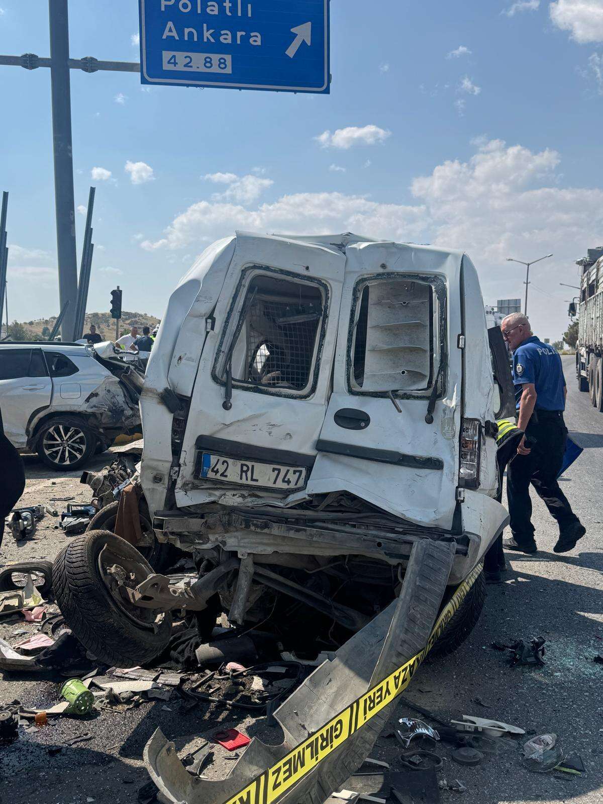 Konya’da 5 araç kazaya karıştı! Baki Türk öldü, 9 yaralı var 1